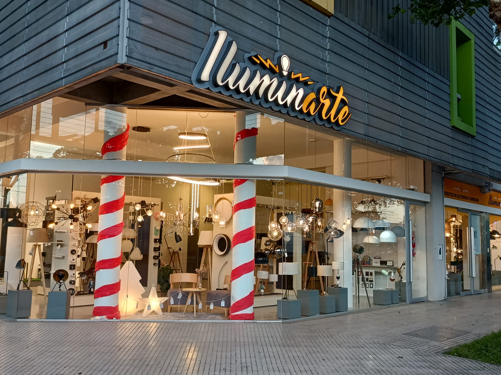 Iluminarte Rafaela &ndash; Fachada del local